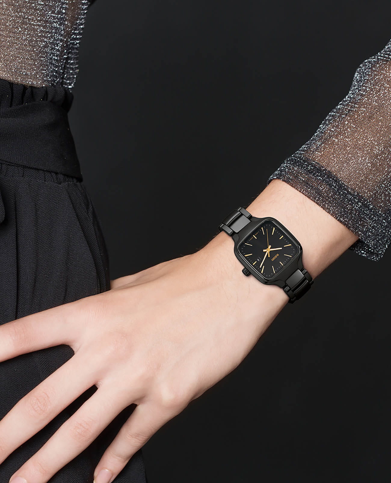 Rado Rado True Square R27080162 женские часы зеленый циферблат на запястье